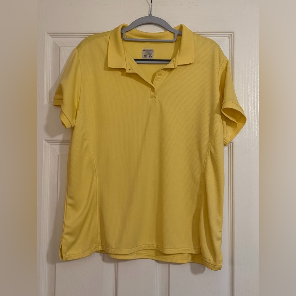 Columbia Women's Yellow Button Down Shirt